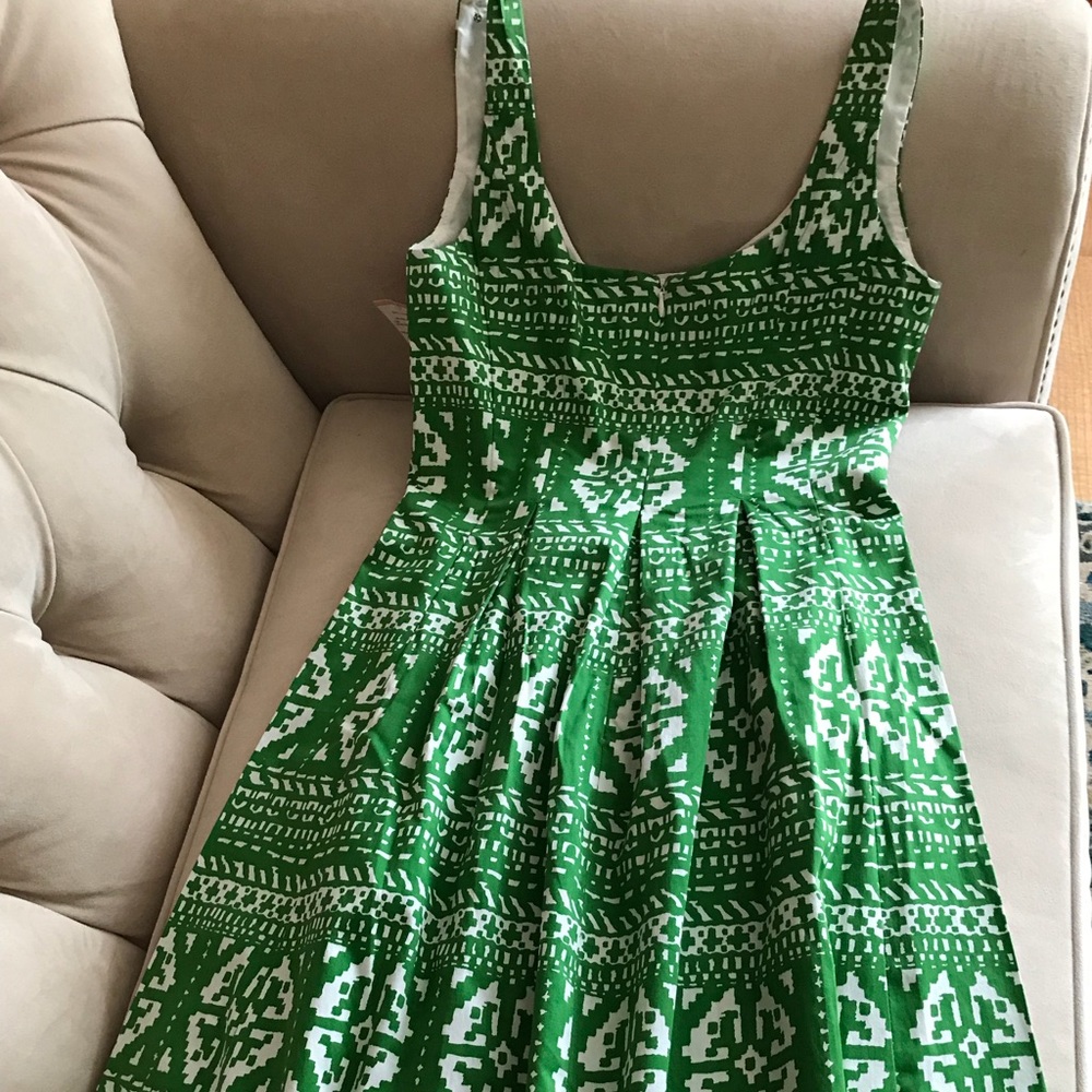 Perfect for spring! - Picture 2 of 3